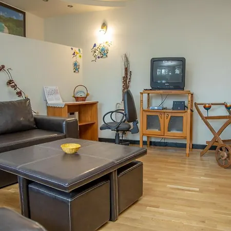 Spacious And Luxurious 2Bd Apartment In The Centre Of Burgas * ブルガス