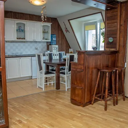 Spacious And Luxurious 2Bd Apartment In The Centre Of Burgas Burgaz
