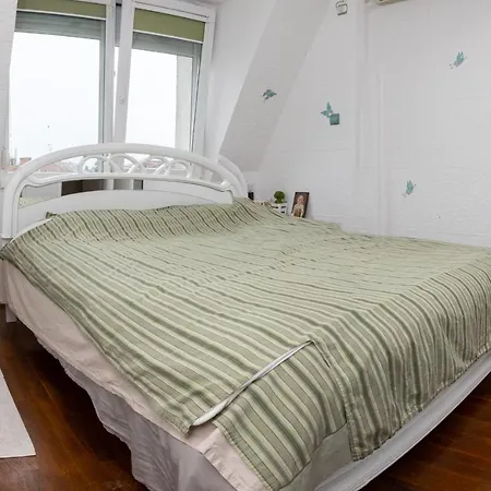 Daire Spacious And Luxurious 2Bd Apartment In The Centre Of Burgas *