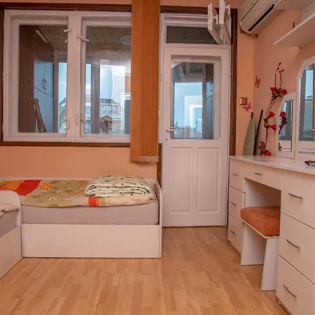 Spacious And Luxurious 2Bd Apartment In The Centre Of Burgas Daire *